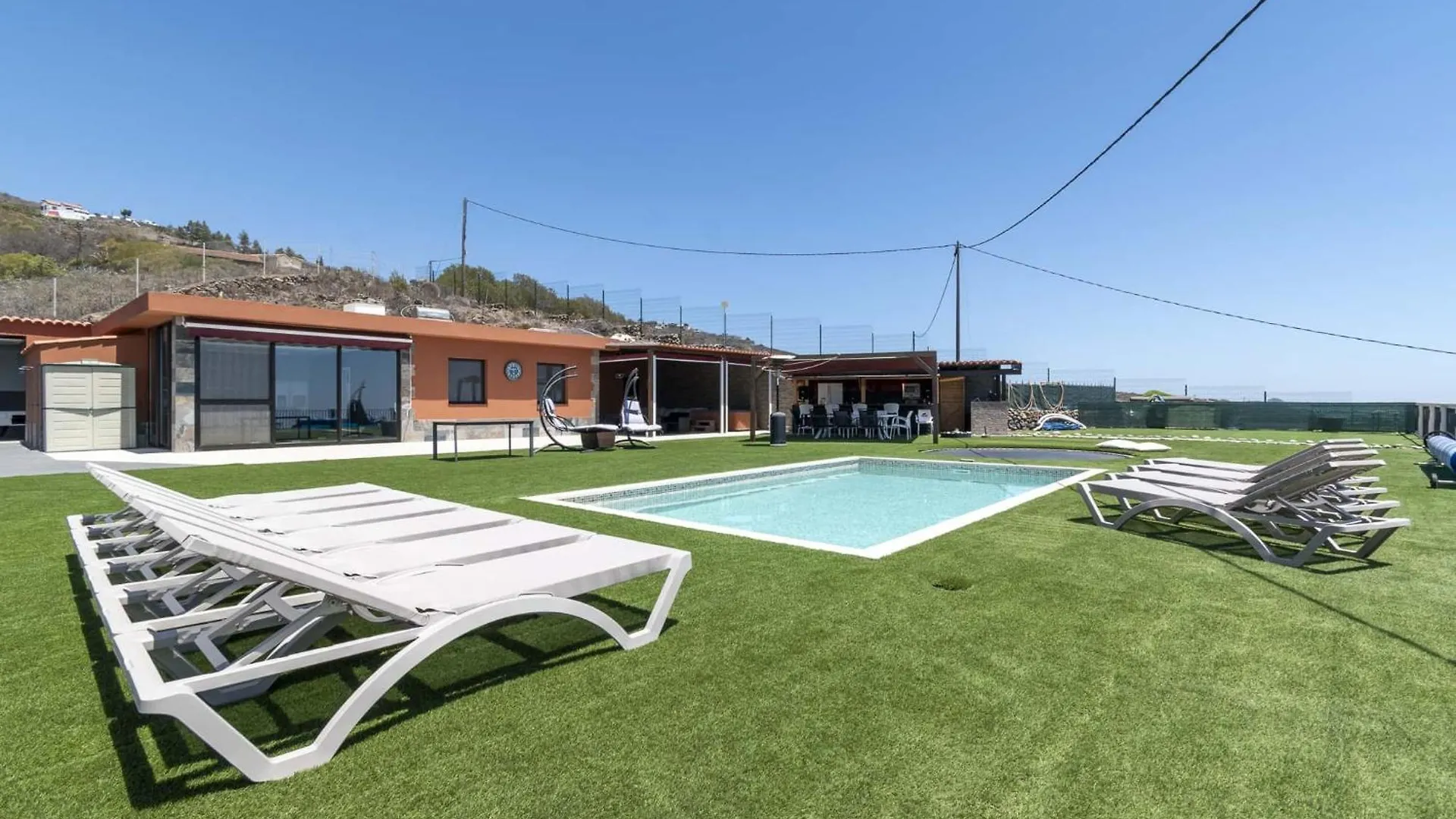 Villa Carmen Arona  İspanya